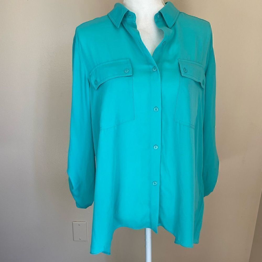 Jones| New York| Large| Career Wear| Button down| pleated back